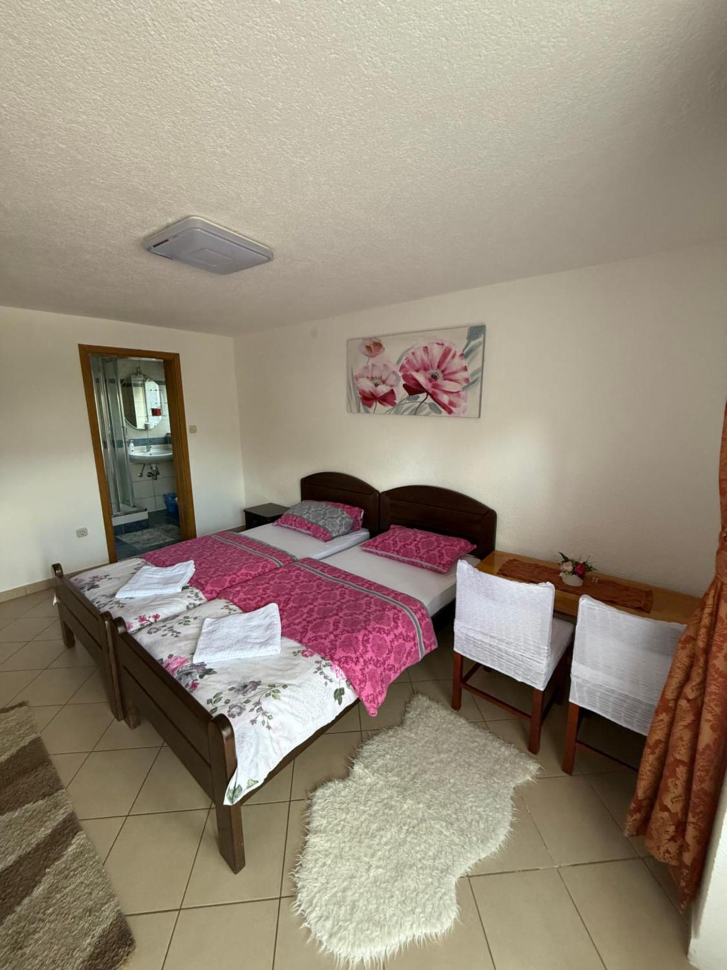 Plitvice Pension Perisic โคเรนนิซา ภายนอก รูปภาพ