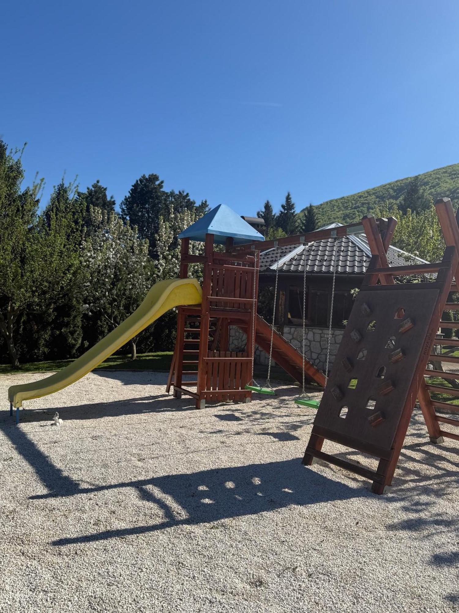 Plitvice Pension Perisic โคเรนนิซา ภายนอก รูปภาพ