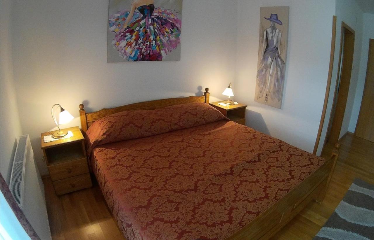 Plitvice Pension Perisic โคเรนนิซา ภายนอก รูปภาพ
