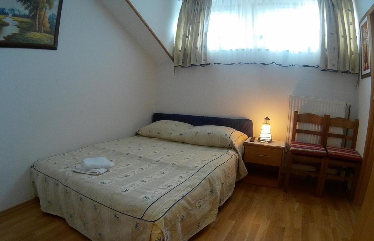Plitvice Pension Perisic โคเรนนิซา ภายนอก รูปภาพ